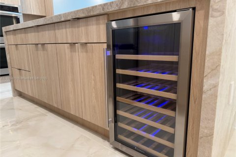 Condo in Sunny Isles Beach, Florida, 1 bedroom  № 1978797 - photo 6