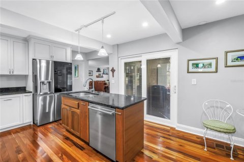 Villa ou maison à vendre à Saint Petersburg, Floride: 4 chambres, 212.93 m2 № 2123390 - photo 9