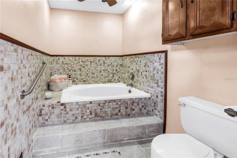 Villa ou maison à vendre à Saint Petersburg, Floride: 4 chambres, 212.93 m2 № 2123390 - photo 25
