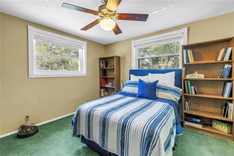Villa ou maison à vendre à Saint Petersburg, Floride: 4 chambres, 212.93 m2 № 2123390 - photo 19