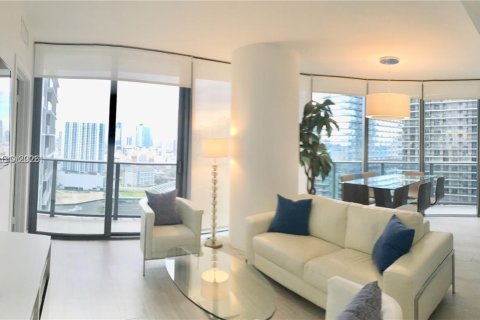 Снять в аренду кондоминиум в Майами, Флорида 2 спальни, 86.03м2, № 2050891 - фото 8