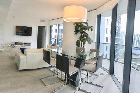 Снять в аренду кондоминиум в Майами, Флорида 2 спальни, 86.03м2, № 2050891 - фото 12