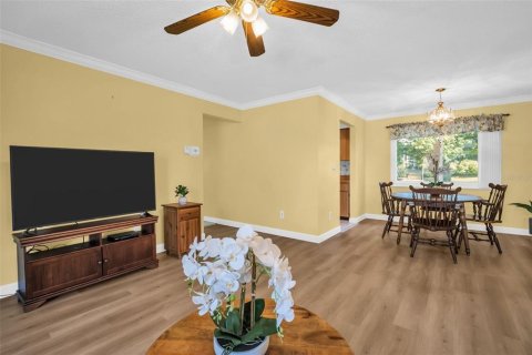 House in Palm Harbor, Florida 2 bedrooms, 123.56 sq.m. № 1653877 - photo 16
