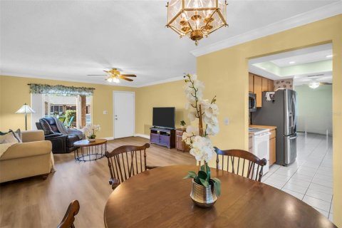 House in Palm Harbor, Florida 2 bedrooms, 123.56 sq.m. № 1653877 - photo 17