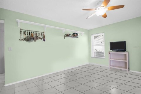 House in Palm Harbor, Florida 2 bedrooms, 123.56 sq.m. № 1653877 - photo 30