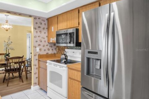 House in Palm Harbor, Florida 2 bedrooms, 123.56 sq.m. № 1653877 - photo 28