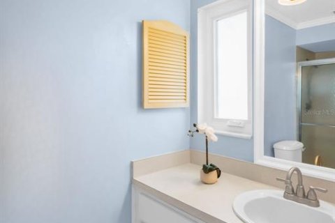 House in Palm Harbor, Florida 2 bedrooms, 123.56 sq.m. № 1653877 - photo 22