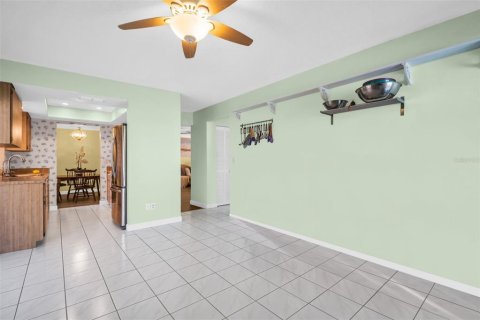 House in Palm Harbor, Florida 2 bedrooms, 123.56 sq.m. № 1653877 - photo 2
