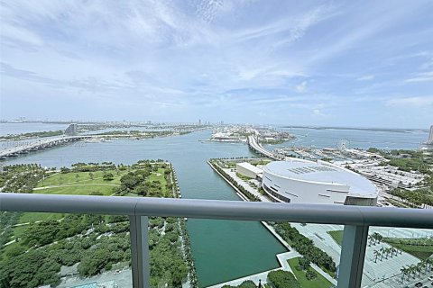 Снять в аренду кондоминиум в Майами, Флорида 1 спальня, 84.73м2, № 1958547 - фото 16