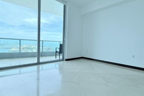 Снять в аренду кондоминиум в Майами, Флорида 1 спальня, 84.73м2, № 1958547 - фото 21