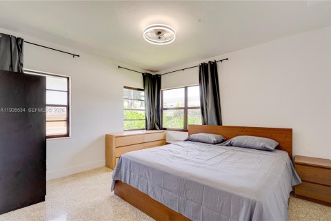 Apartment in Miami, Florida 3 bedrooms, 83.61 sq.m. № 2152550 - photo 10