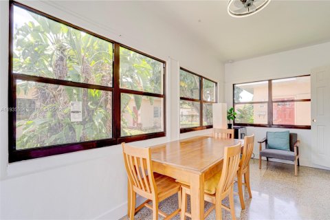 Apartment in Miami, Florida 3 bedrooms, 83.61 sq.m. № 2152550 - photo 6