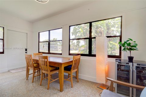 Apartment in Miami, Florida 3 bedrooms, 83.61 sq.m. № 2152550 - photo 7