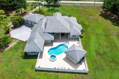 Casa en venta en Loxahatchee Groves, Florida, 5 dormitorios, 335.19 m2 № 2301388 - foto 5