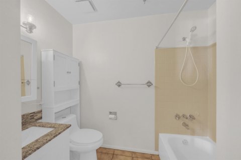 Villa ou maison à vendre à Boca Raton, Floride: 3 chambres, 100.98 m2 № 2429967 - photo 28