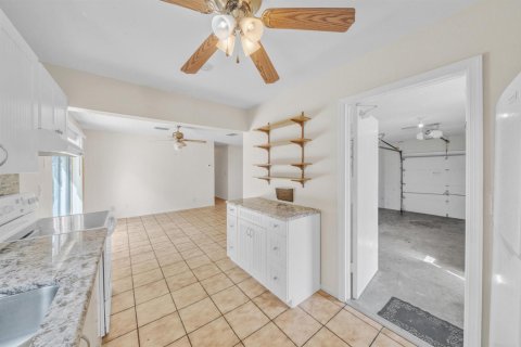 Villa ou maison à vendre à Boca Raton, Floride: 3 chambres, 100.98 m2 № 2429967 - photo 13