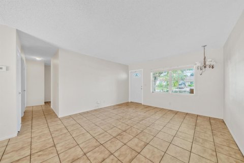 Villa ou maison à vendre à Boca Raton, Floride: 3 chambres, 100.98 m2 № 2429967 - photo 19
