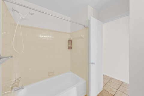Villa ou maison à vendre à Boca Raton, Floride: 3 chambres, 100.98 m2 № 2429967 - photo 29