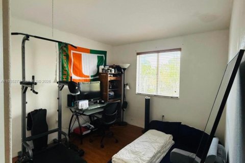 Casa en venta en Doral, Florida, 3 dormitorios, 119.84 m2 № 1993399 - foto 16