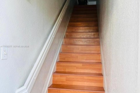 Casa en venta en Doral, Florida, 3 dormitorios, 119.84 m2 № 1993399 - foto 3