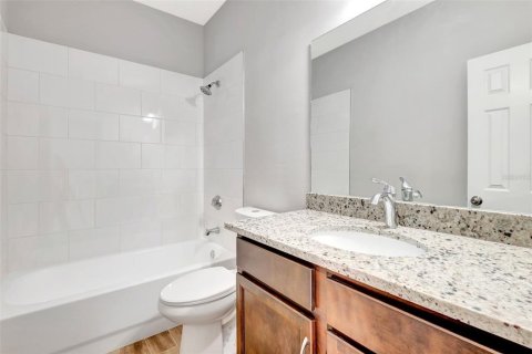Townhouse in Bradenton, Florida 3 bedrooms, 119.1 sq.m. № 1732992 - photo 18