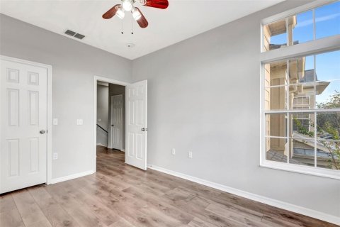 Townhouse in Bradenton, Florida 3 bedrooms, 119.1 sq.m. № 1732992 - photo 15