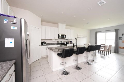 Casa en alquiler en Kissimmee, Florida, 4 dormitorios, 260.87 m2 № 1846740 - foto 8
