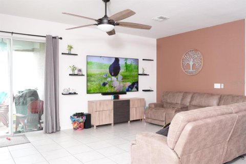 Casa en alquiler en Kissimmee, Florida, 4 dormitorios, 260.87 m2 № 1846740 - foto 12