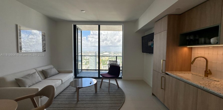 Condominio en Miami, Florida, 1 dormitorio № 1780110
