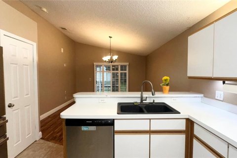 Villa ou maison à louer à Orlando, Floride: 3 chambres, 136.85 m2 № 2388688 - photo 18