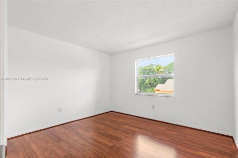 Condo in Hollywood, Florida, 2 bedrooms  № 1788491 - photo 15