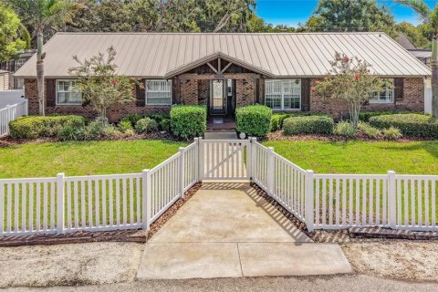 Villa ou maison à vendre à Orlando, Floride: 3 chambres, 214.14 m2 № 2140525 - photo 3
