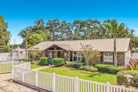 Villa ou maison à vendre à Orlando, Floride: 3 chambres, 214.14 m2 № 2140525 - photo 5