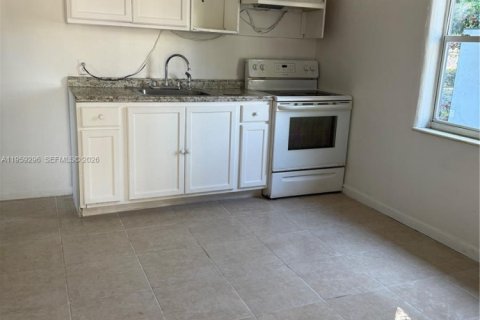 Снять в аренду квартиру в Майами, Флорида 2 спальни, 72.84м2, № 2046297 - фото 8