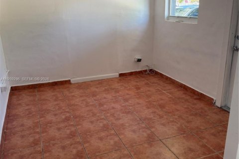 Снять в аренду квартиру в Майами, Флорида 2 спальни, 72.84м2, № 2046297 - фото 3