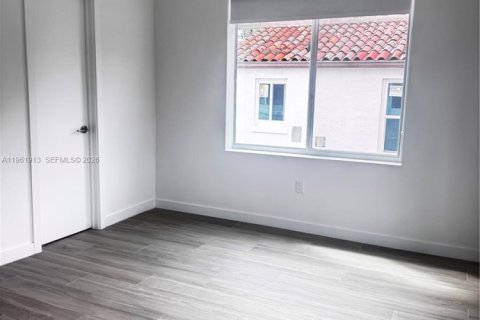 Appartement à louer à Miami Beach, Floride: 2 chambres, 74.32 m2 № 2024684 - photo 6