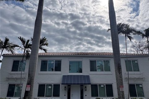 Appartement à Miami Beach, Floride 2 chambres, 74.32 m2 № 2024684