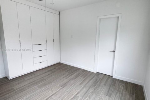 Appartement à louer à Miami Beach, Floride: 2 chambres, 74.32 m2 № 2024684 - photo 5