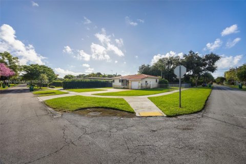 Land in Miami, Florida № 1956868 - photo 14