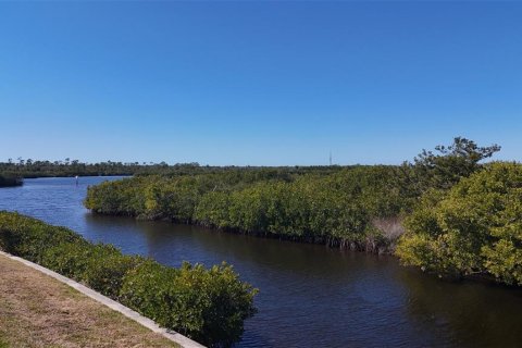 Terreno en venta en North Port, Florida № 2231971 - foto 2