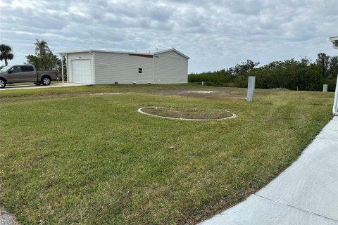 Terreno en venta en North Port, Florida № 2231971 - foto 5