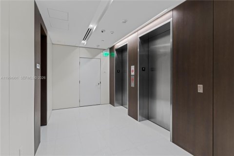 Condominio en alquiler en Miami, Florida, 2 dormitorios, 146.97 m2 № 2026451 - foto 22