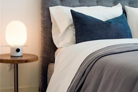 Condominio en alquiler en Miami, Florida, 2 dormitorios, 146.97 m2 № 2026451 - foto 13