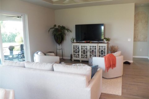 Casa en venta en Punta Gorda, Florida, 3 dormitorios, 180.97 m2 № 2429581 - foto 8