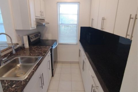 Apartamento en alquiler en Hollywood, Florida, 1 dormitorio, 53.51 m2 № 2026370 - foto 6