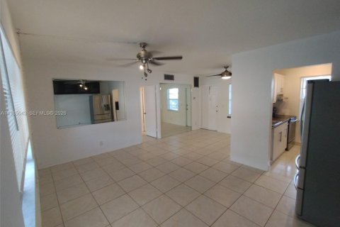 Apartamento en alquiler en Hollywood, Florida, 1 dormitorio, 53.51 m2 № 2026370 - foto 5
