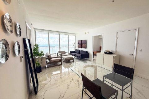 Condominio en Miami, Florida, 2 dormitorios  № 2002898