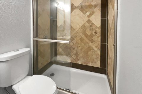 Condo in Tampa, Florida, 2 bedrooms  № 1732957 - photo 5