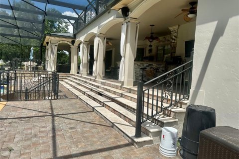 House in Winter Garden, Florida 6 bedrooms, 690.08 sq.m. № 1803072 - photo 20