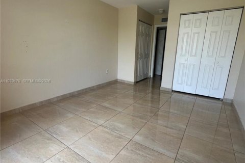 Copropriété à louer à Miami, Floride: 1 chambre, 70.61 m2 № 1996959 - photo 3